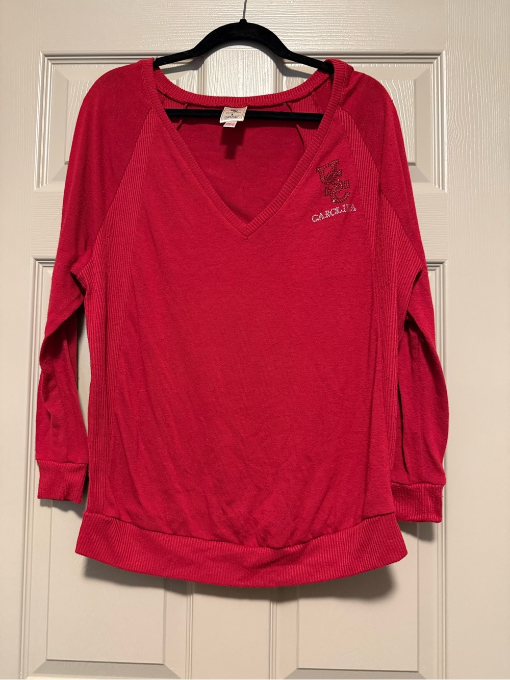 Gamecocks Women's V-Neck Red Pullover Top